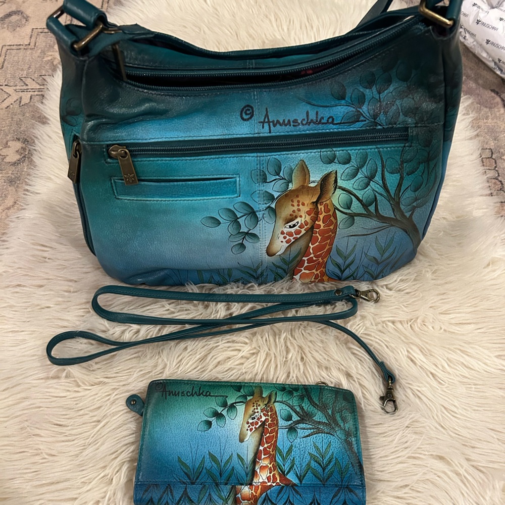 Anushka giraffe bag and wallet set